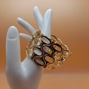 Glossy Gold Tone Open Link Wide Stretch Bracelet, 7 Inches